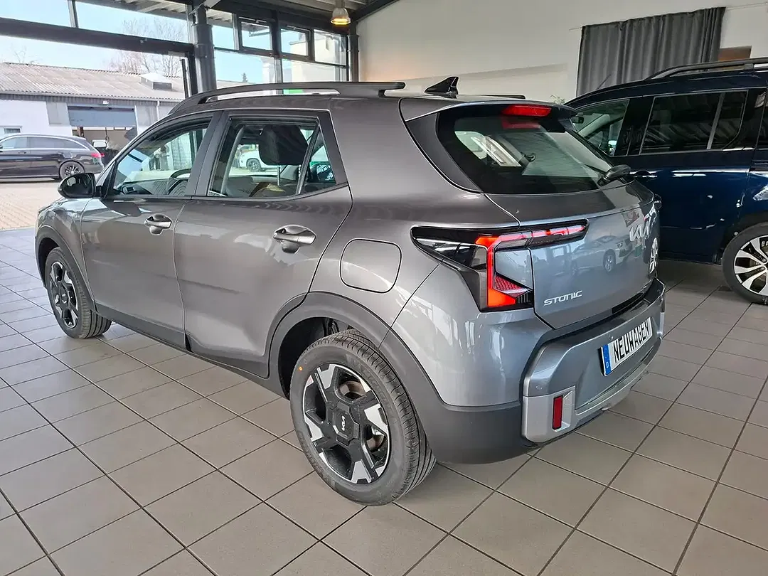 Kia Stonic - Thumbnail 8