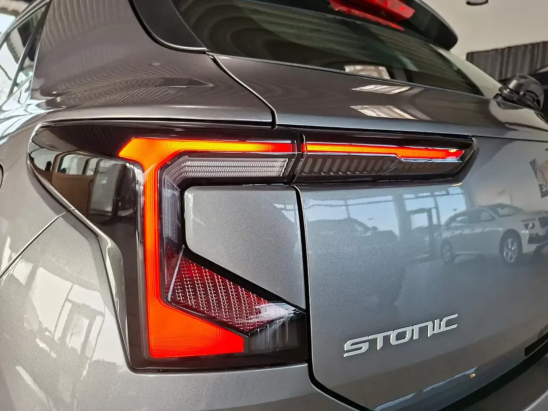 Kia Stonic - Thumbnail 9