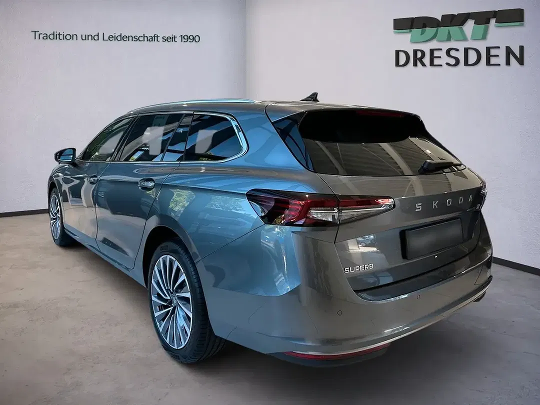 Skoda Superb - Thumbnail 5