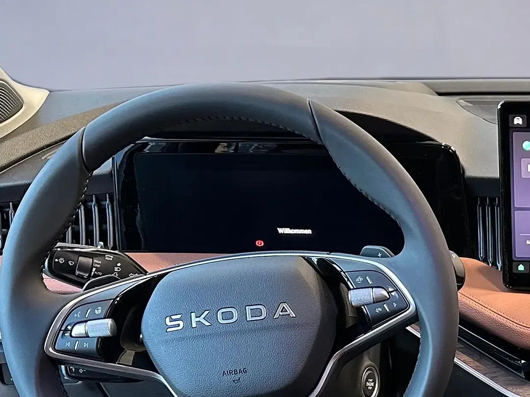 Skoda Superb - Thumbnail 9