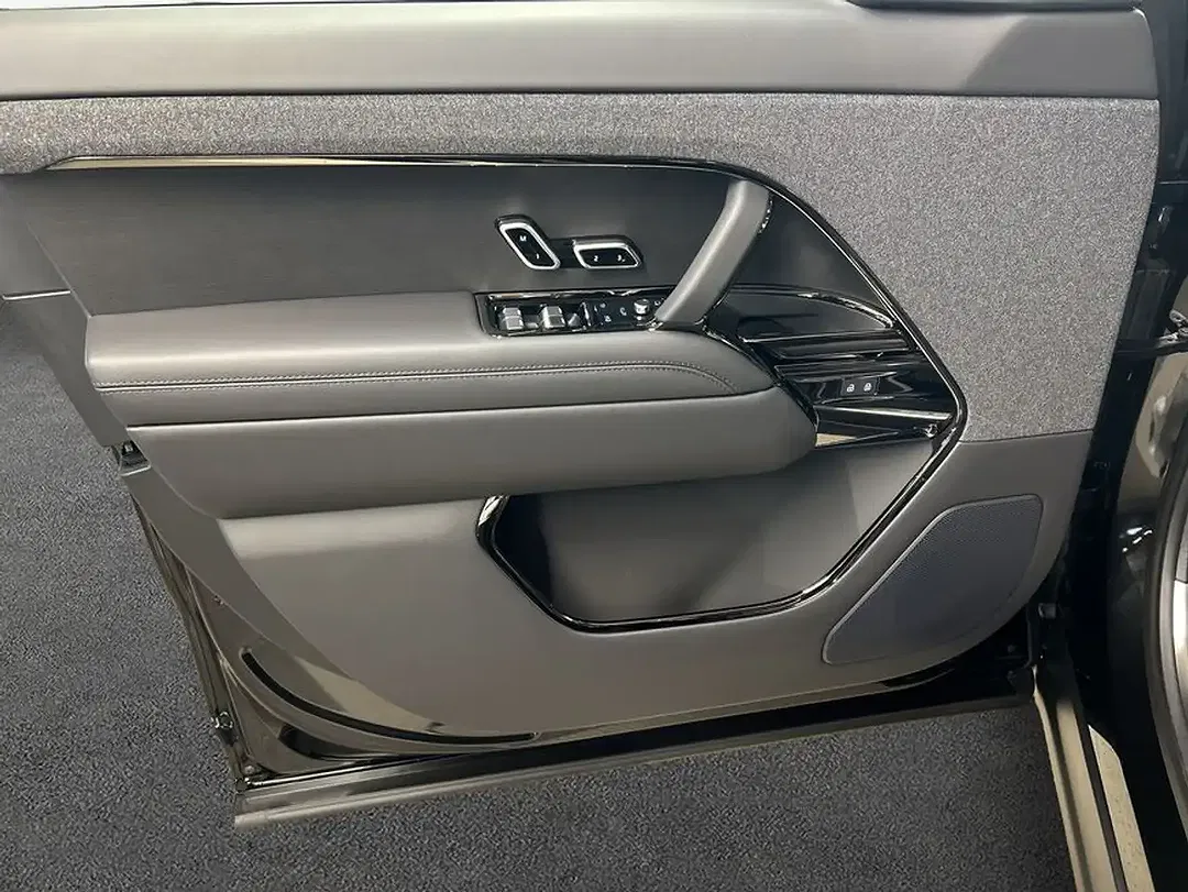 Land Rover Range Rover Sport - Thumbnail 13