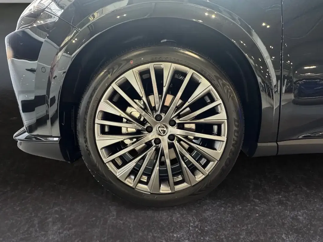 Lexus RX 450h - Thumbnail 13