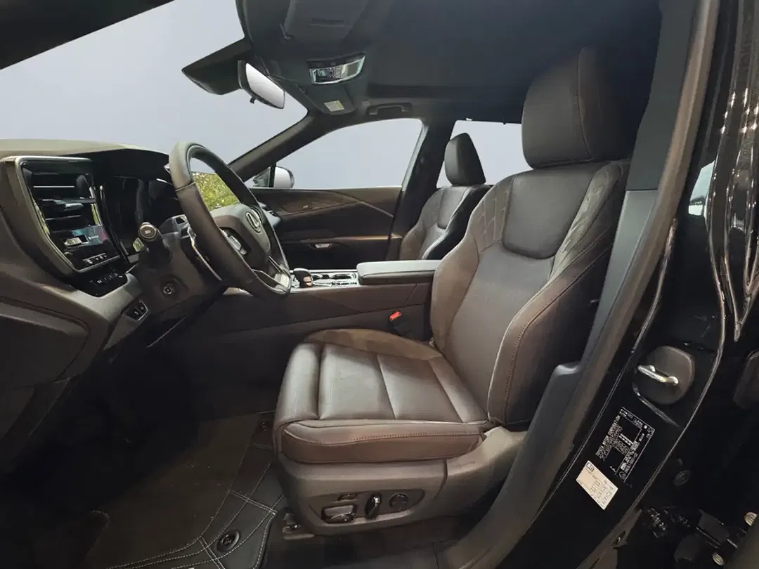 Lexus RX 450h - Thumbnail 6