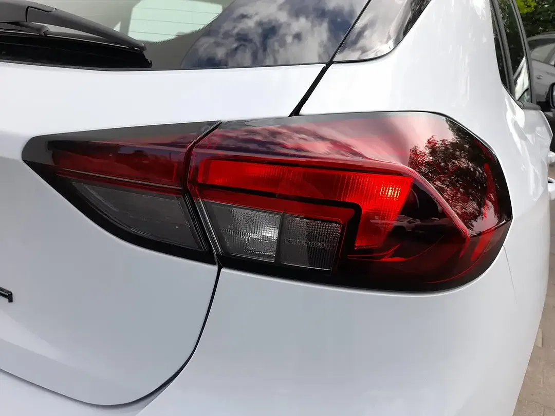 Opel Corsa - Thumbnail 10
