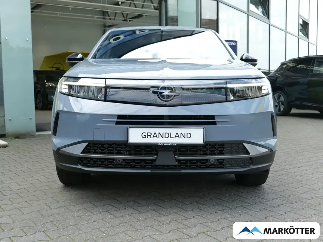 Opel Grandland - Thumbnail 2