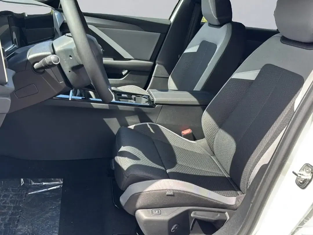 Opel Astra - Thumbnail 11