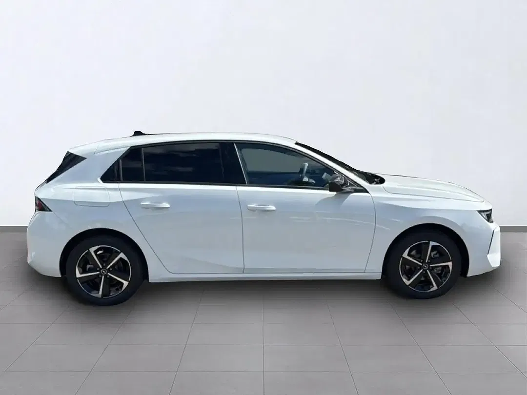 Opel Astra - Thumbnail 5