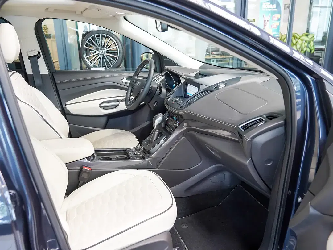 Ford Kuga - Thumbnail 11