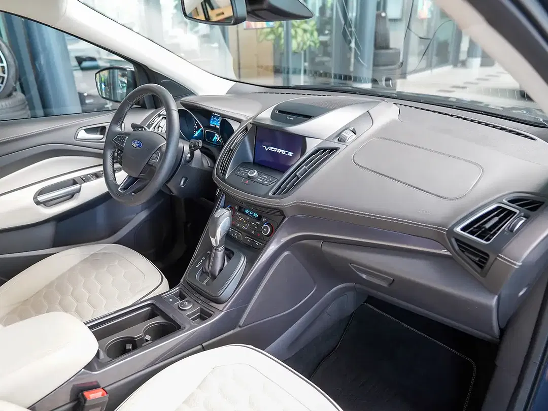 Ford Kuga - Thumbnail 12
