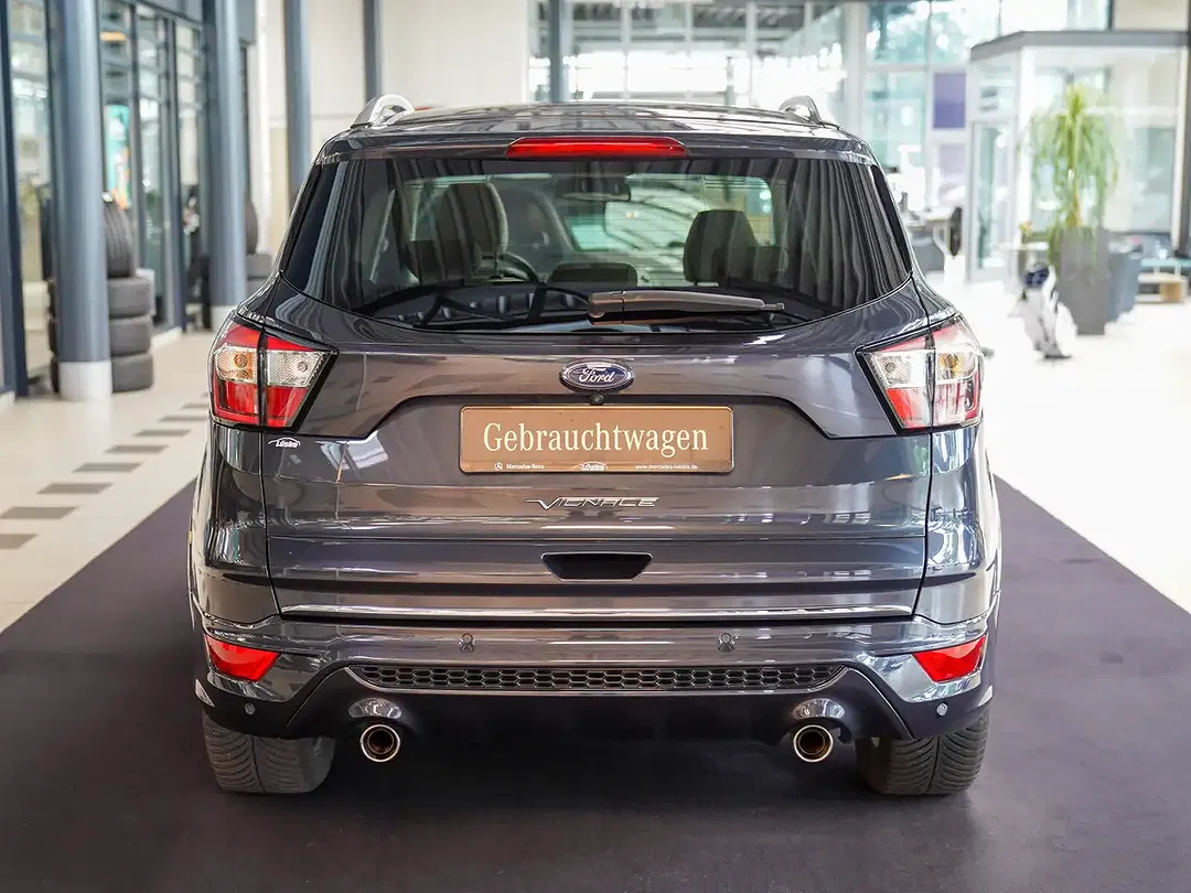 Ford Kuga - Thumbnail 4