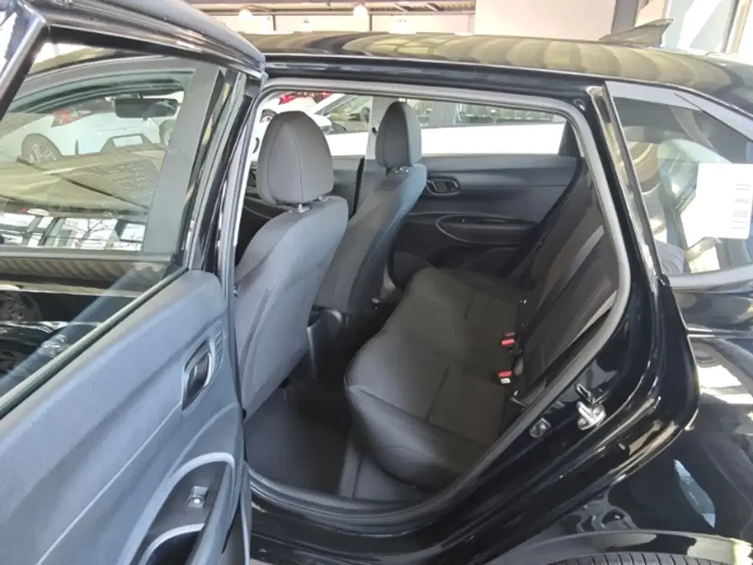 Hyundai i20 - Thumbnail 8