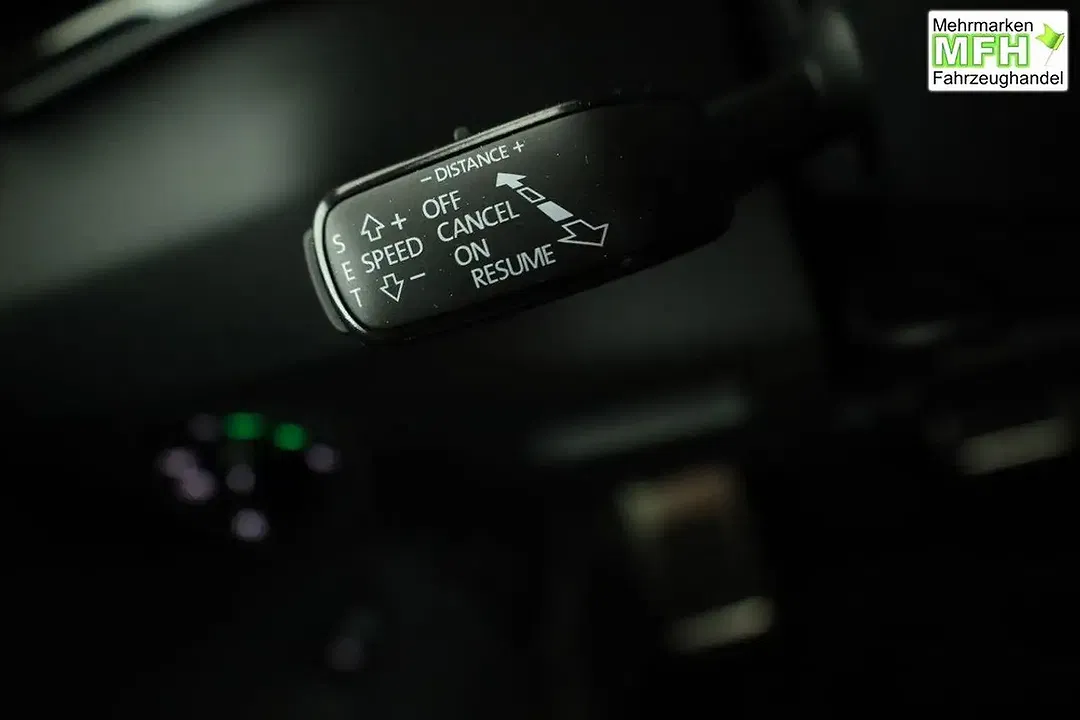 Skoda Karoq - Thumbnail 9