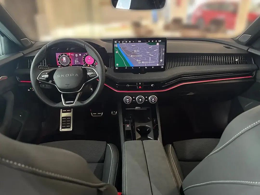 Skoda Superb - Thumbnail 8