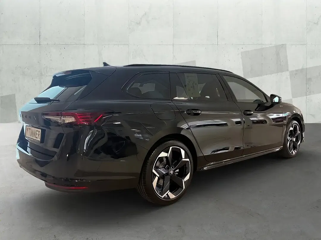 Skoda Superb - Thumbnail 2