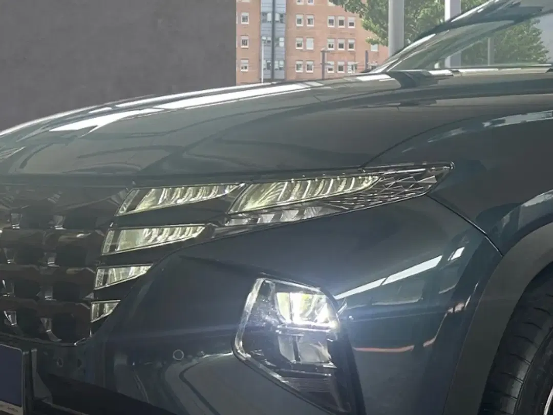 Hyundai TUCSON - Thumbnail 5