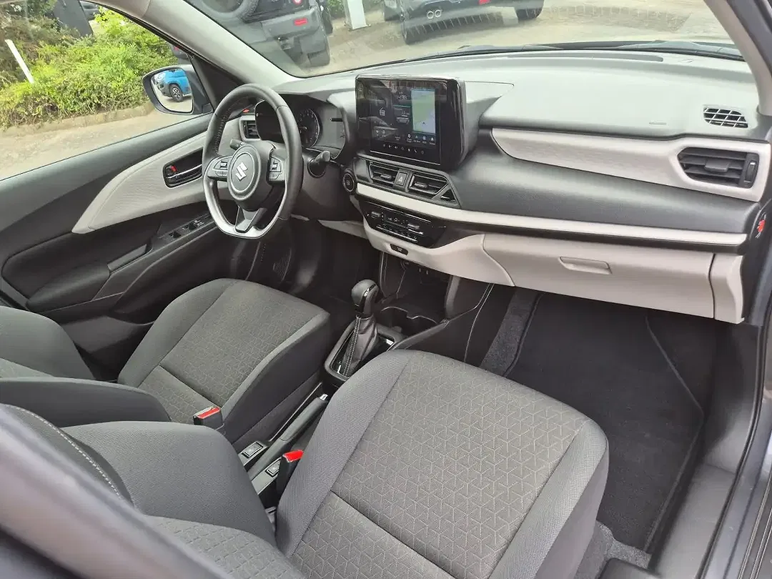 Suzuki Swift - Thumbnail 13