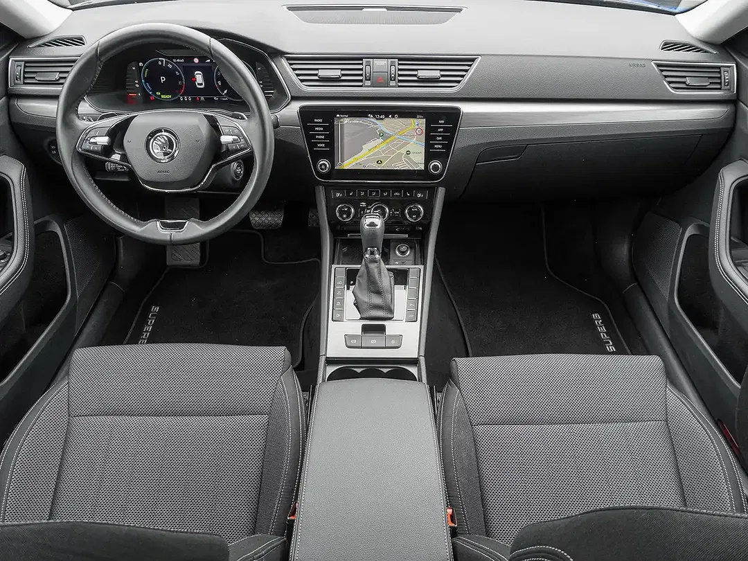 Skoda Superb - Thumbnail 10