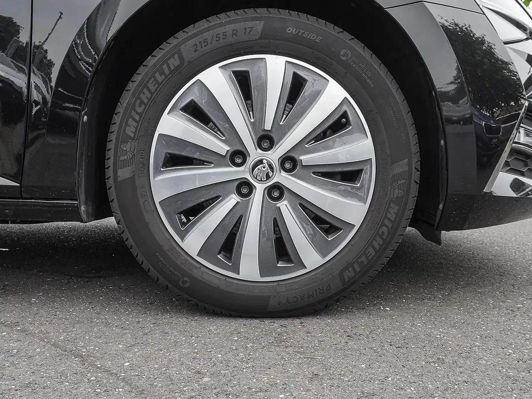 Skoda Superb - Thumbnail 7