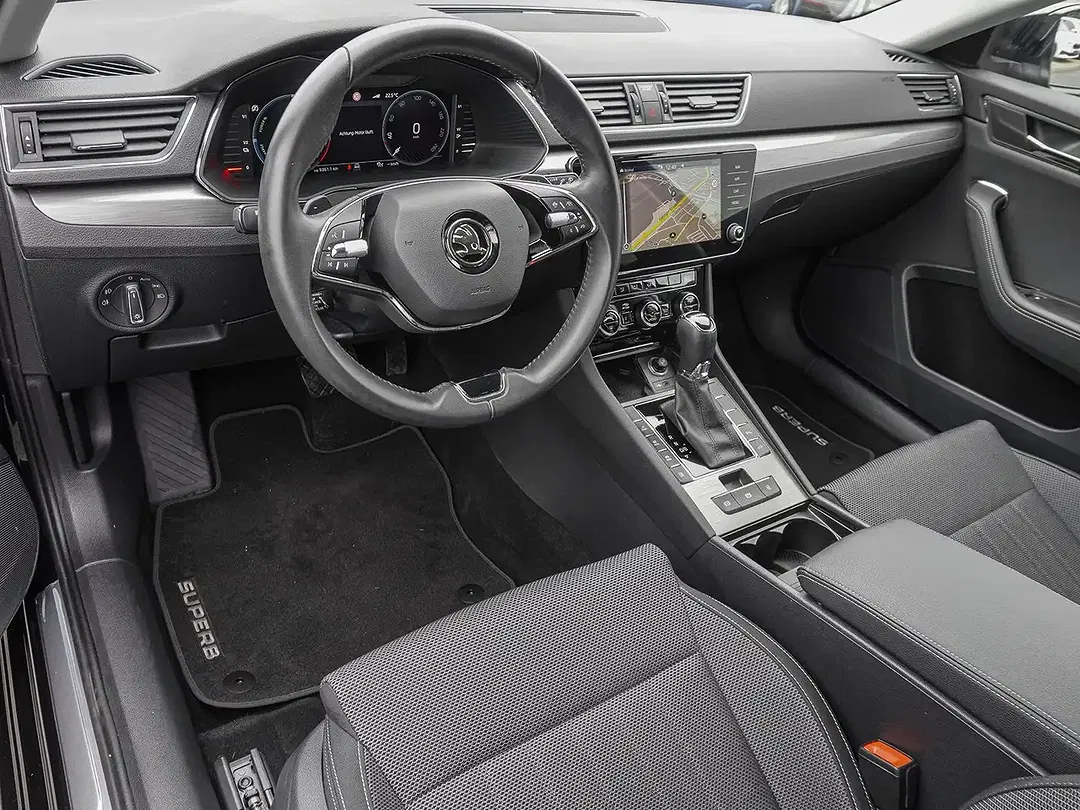 Skoda Superb - Thumbnail 9