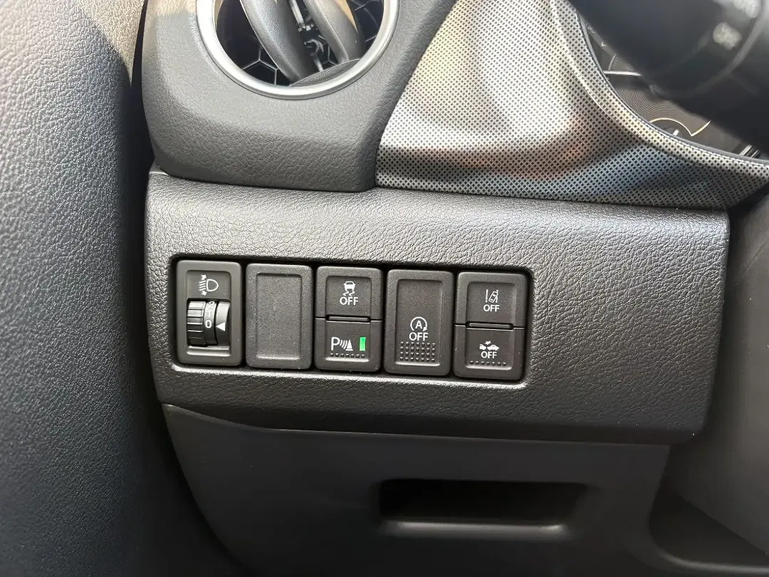 Suzuki Vitara - Thumbnail 12