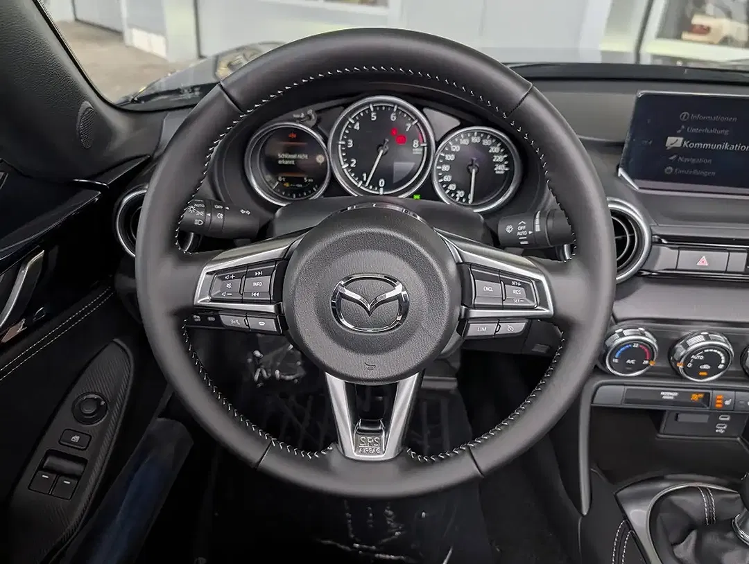 Mazda MX-5 - Thumbnail 10