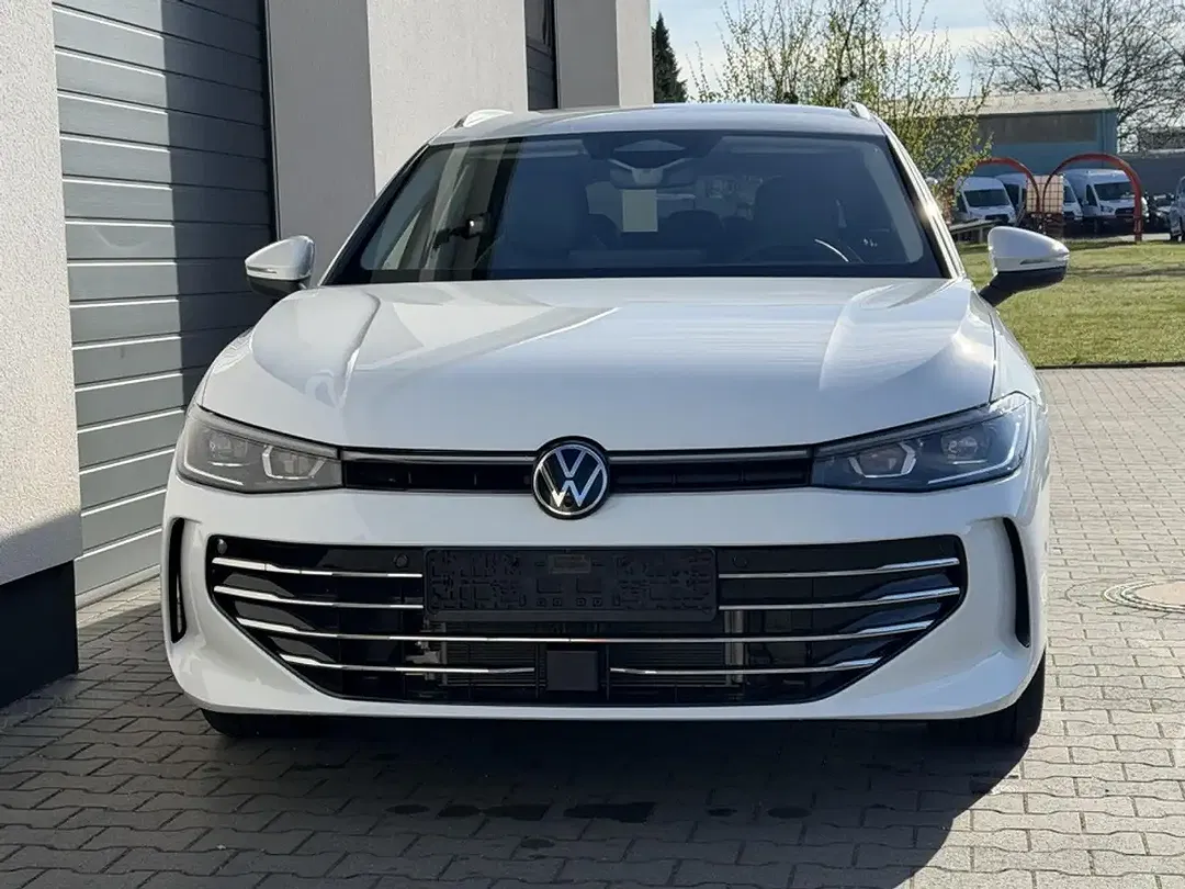 Volkswagen Passat Variant - Thumbnail 3