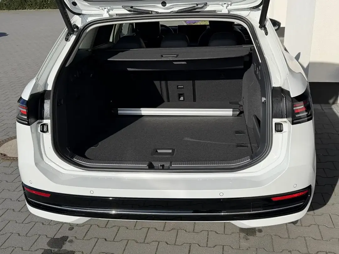 Volkswagen Passat Variant - Thumbnail 6