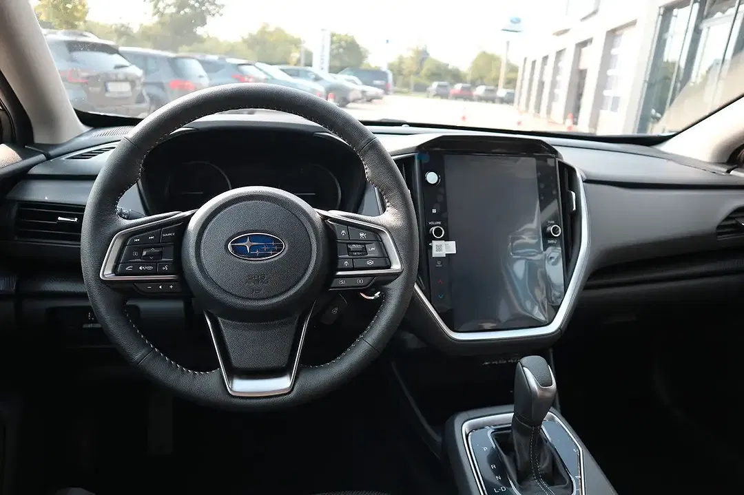 Subaru Crosstrek - Thumbnail 11