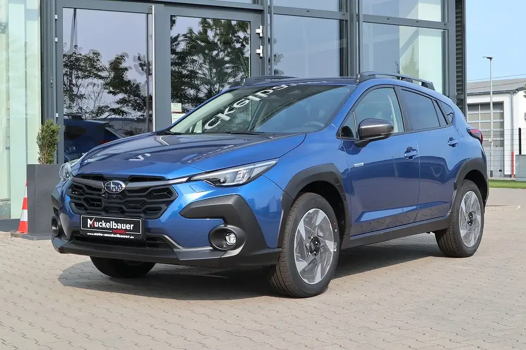 Subaru Crosstrek - Thumbnail 2