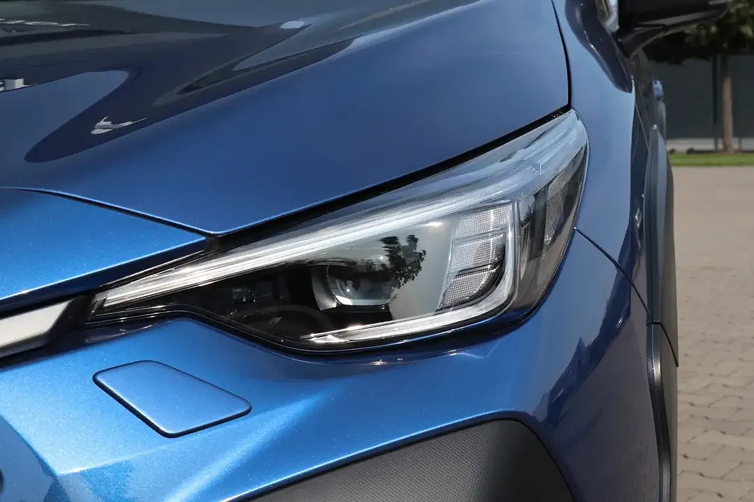 Subaru Crosstrek - Thumbnail 4