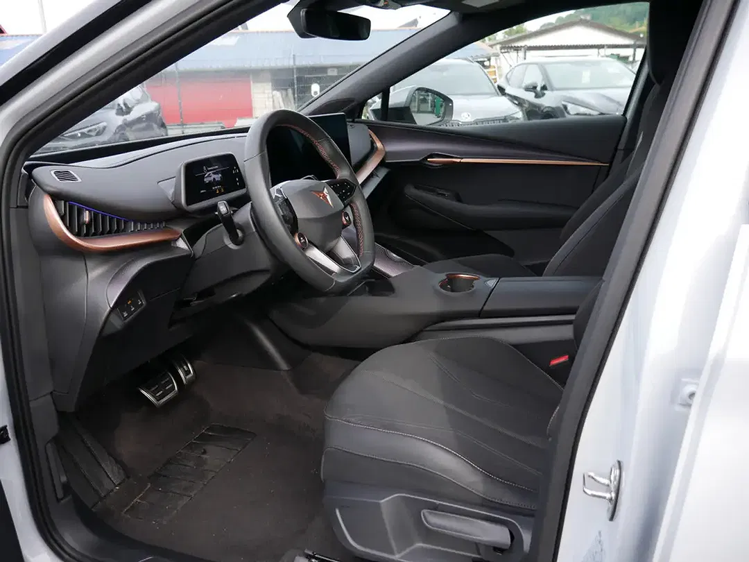 CUPRA Tavascan - Thumbnail 7