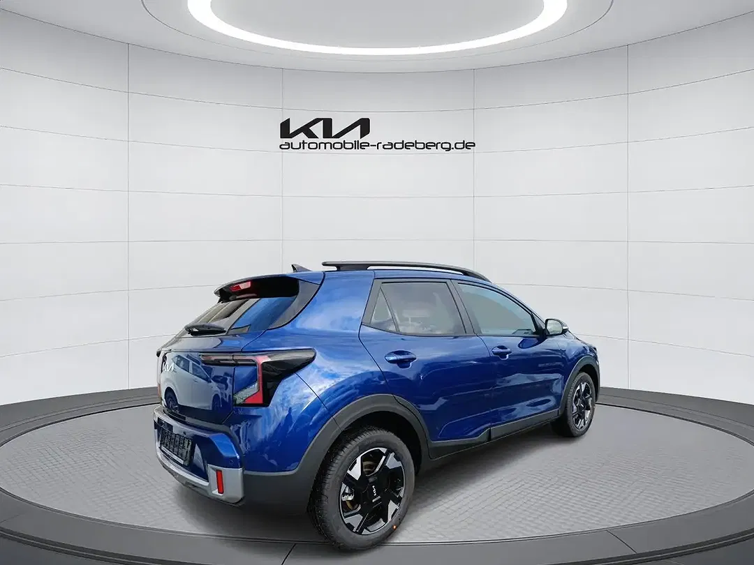 Kia Stonic - Thumbnail 3