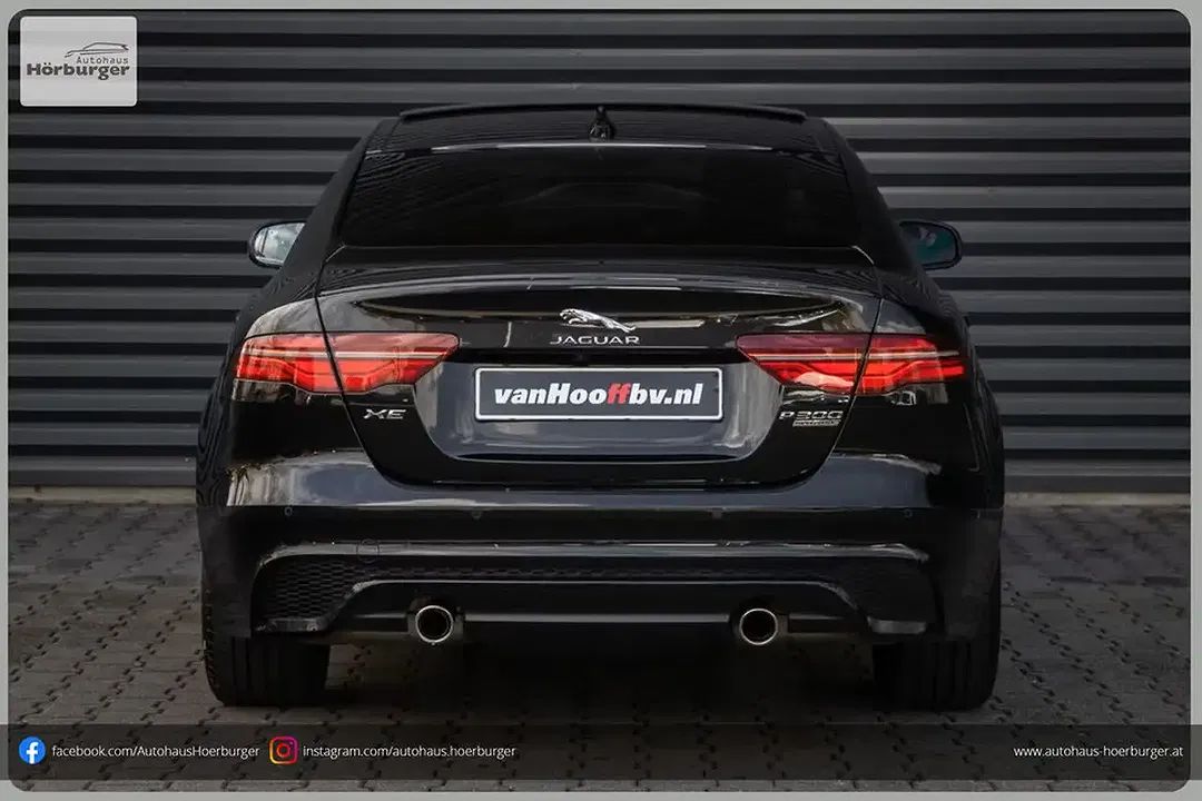 Jaguar XE - Thumbnail 10