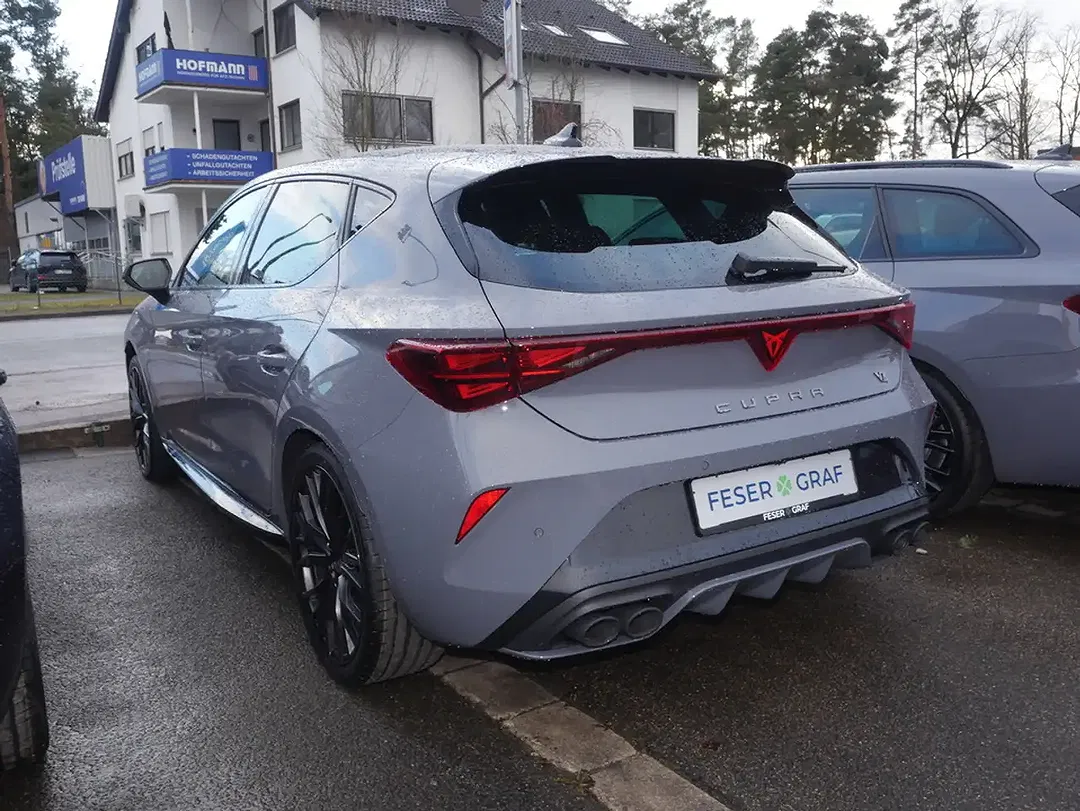 CUPRA Leon - Thumbnail 6