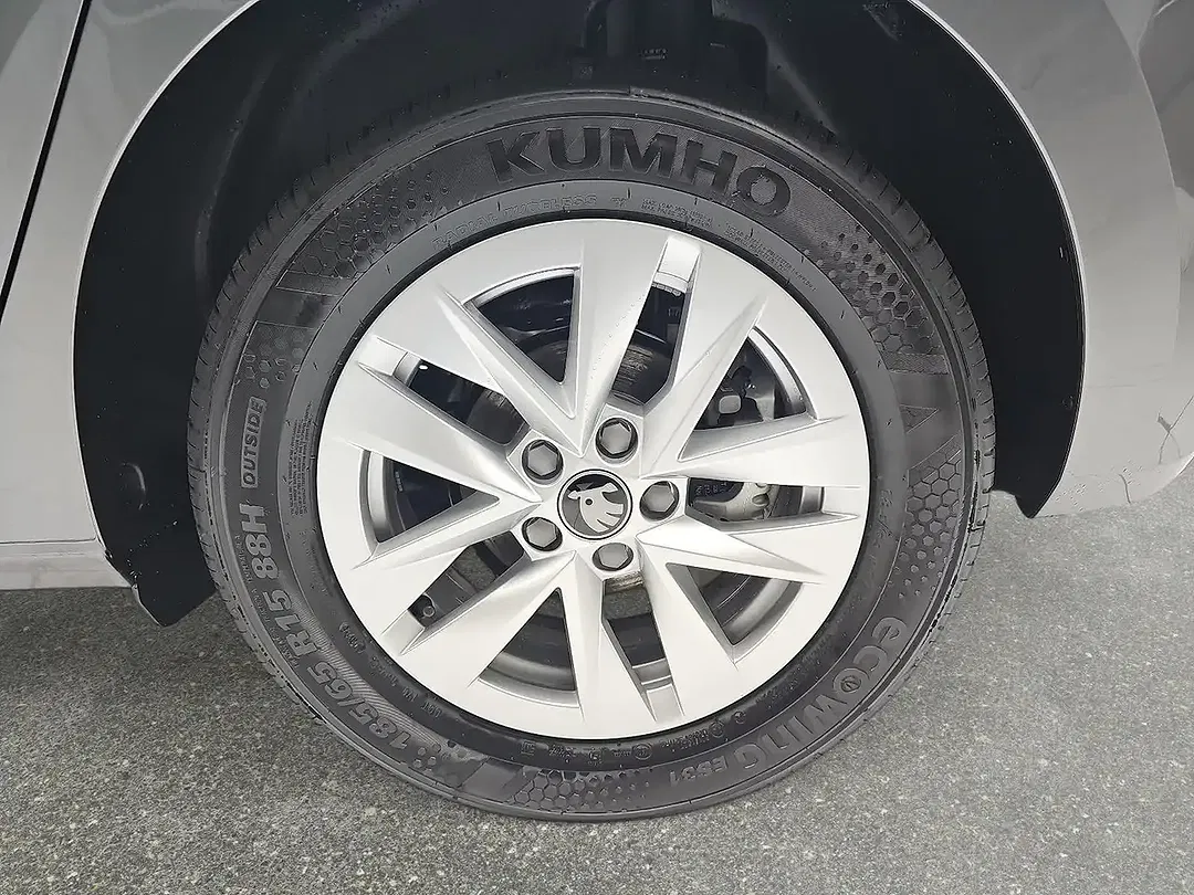 Skoda Fabia - Thumbnail 6