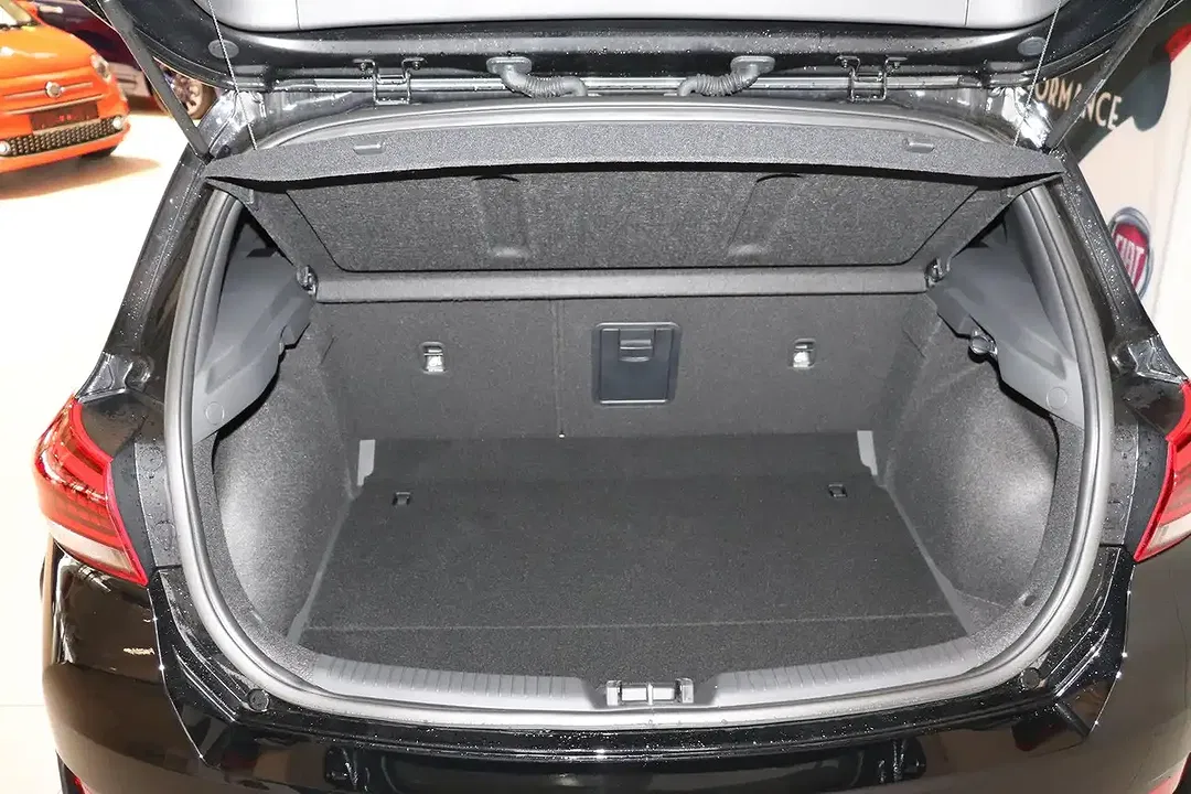 Hyundai i30 - Thumbnail 5