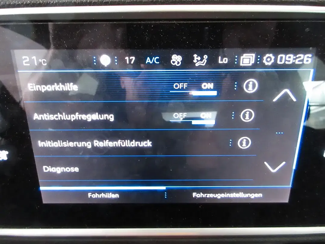 Peugeot 308 - Thumbnail 13