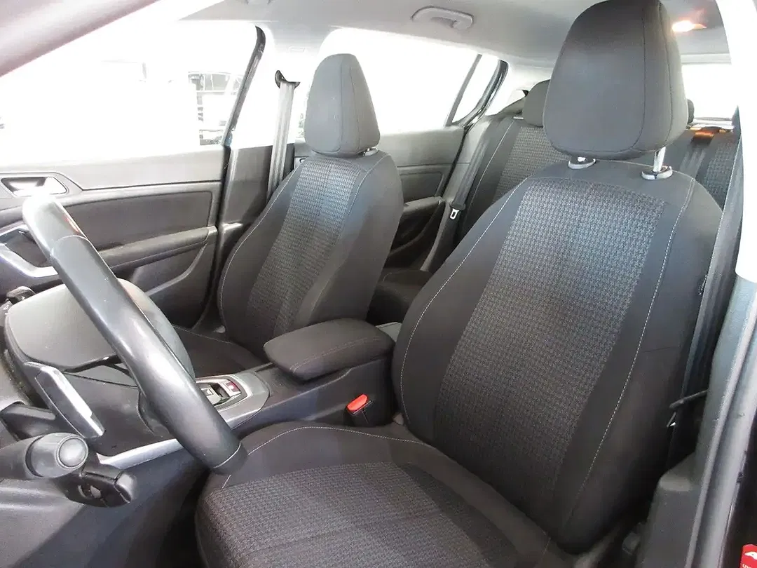 Peugeot 308 - Thumbnail 14