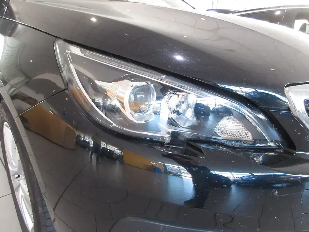 Peugeot 308 - Thumbnail 24
