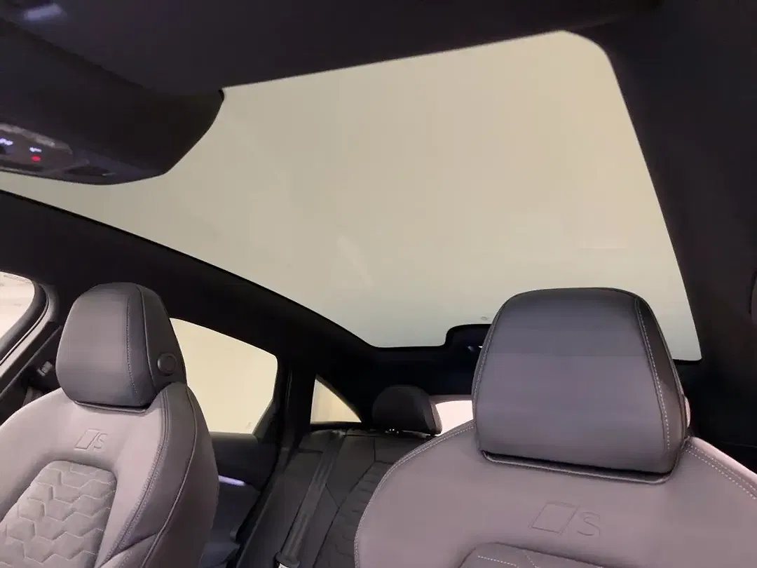 Audi A6 e-tron - Thumbnail 10