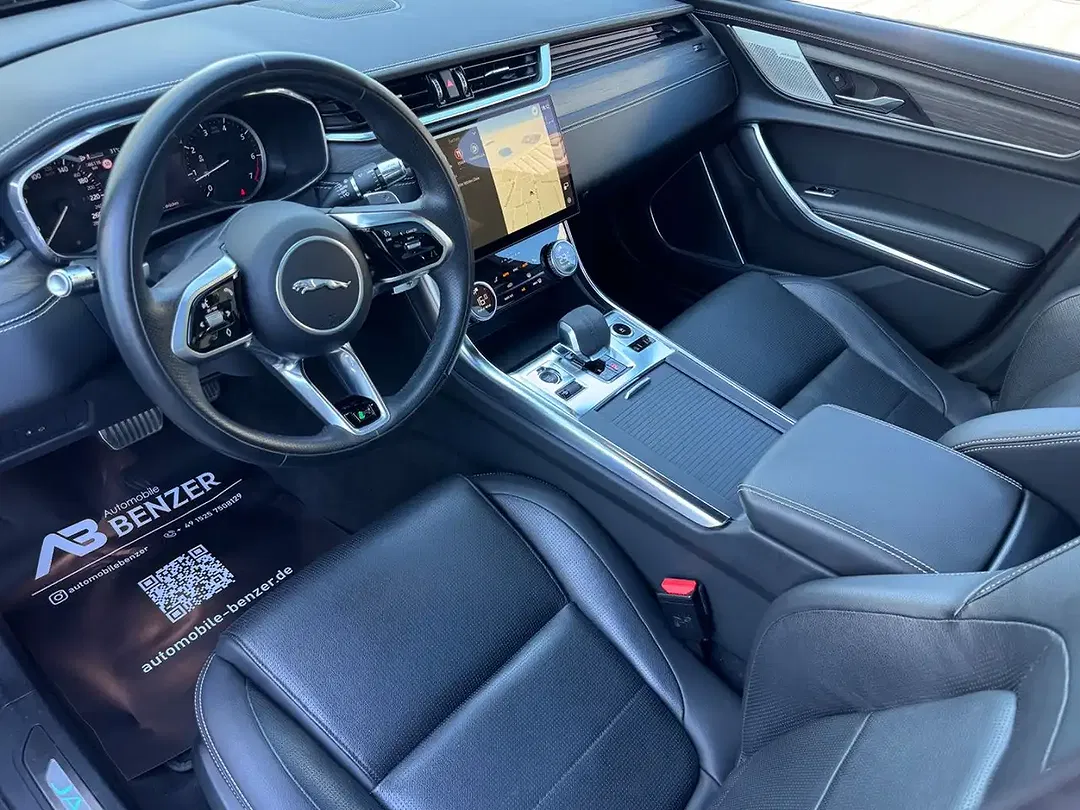 Jaguar XF - Thumbnail 13