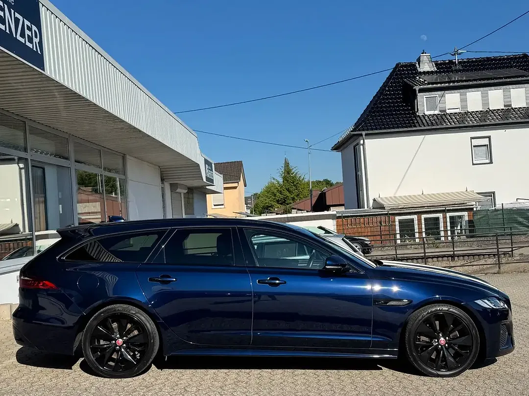Jaguar XF - Thumbnail 5