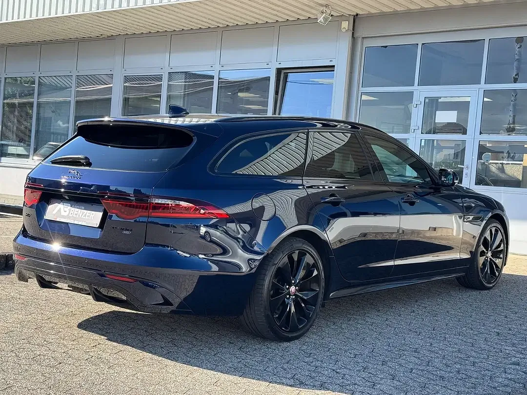 Jaguar XF - Thumbnail 6