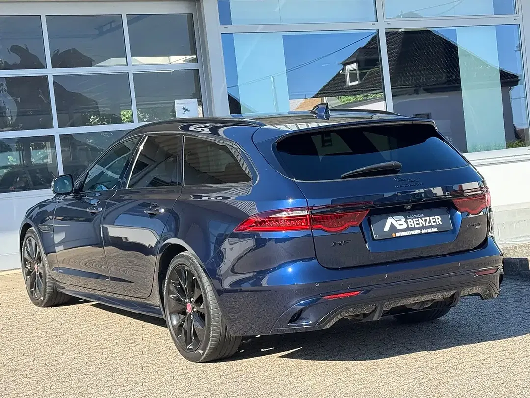 Jaguar XF - Thumbnail 8