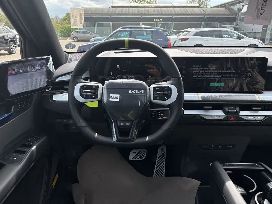 Kia EV9 - Thumbnail 13