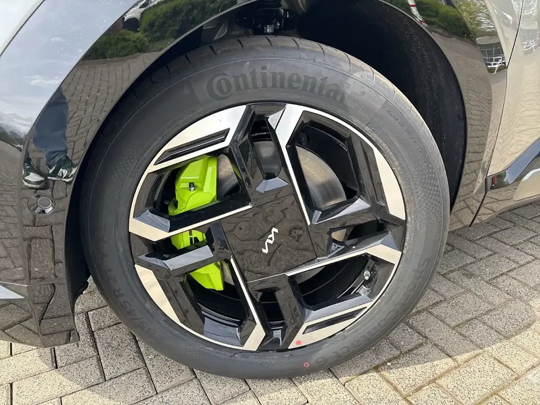 Kia EV9 - Thumbnail 6