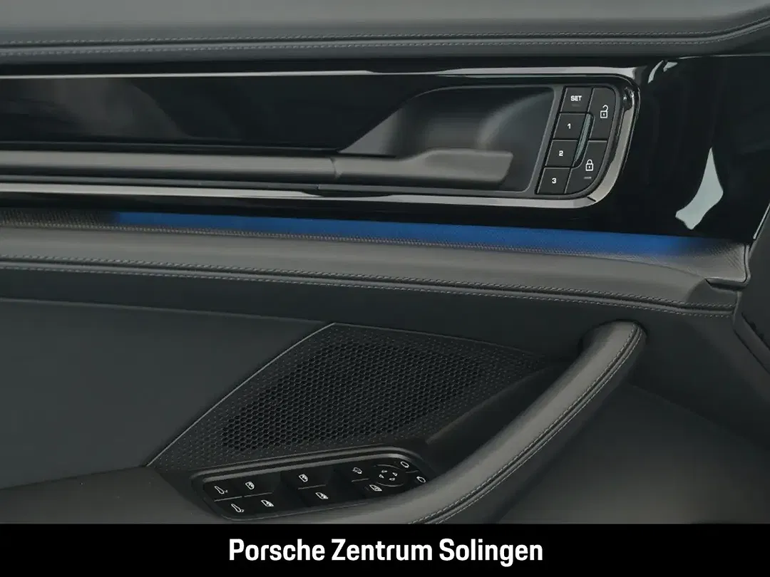 Porsche Panamera - Thumbnail 14