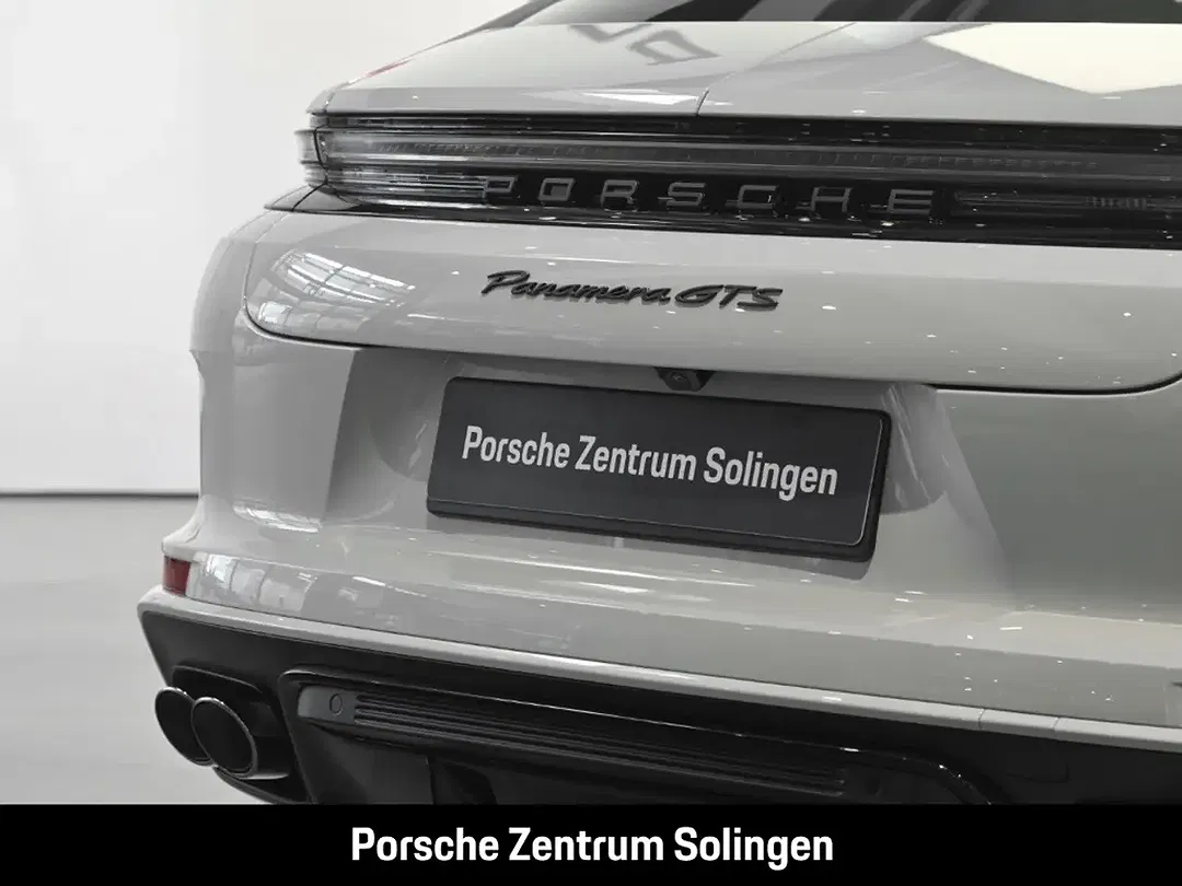 Porsche Panamera - Thumbnail 8
