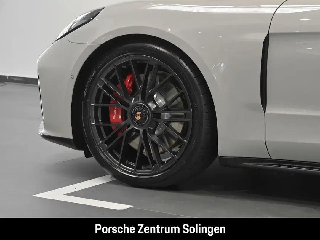 Porsche Panamera - Thumbnail 9