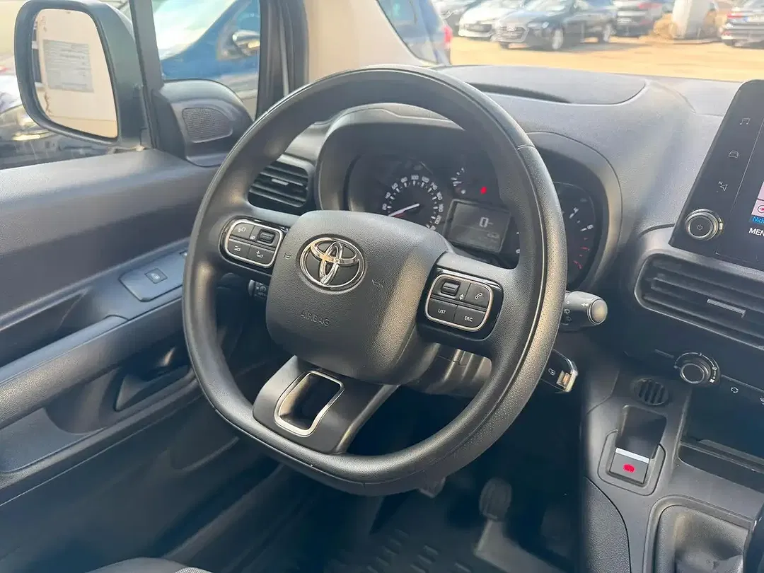 Toyota Proace City - Thumbnail 13